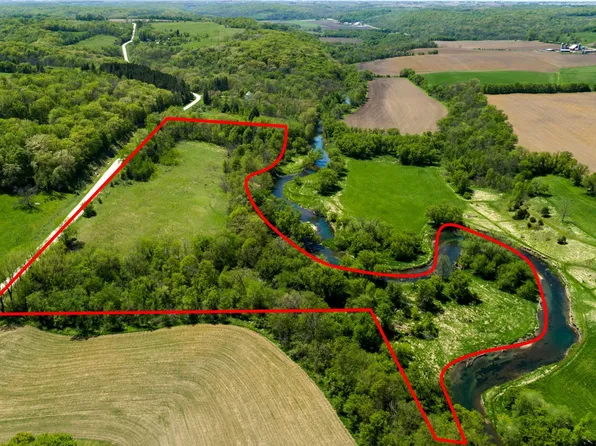 20 Deerkill Rd, Preston, MN 55965