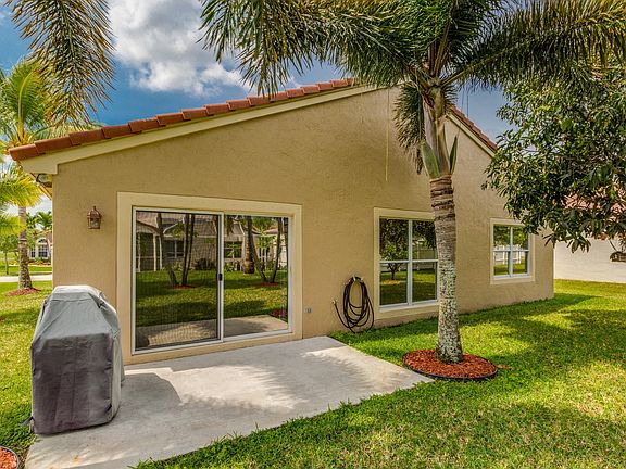 4th image of 14223 NW 18th Mnr