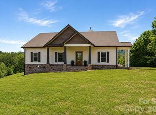 14 Daisy Ln, Taylorsville, NC 28681