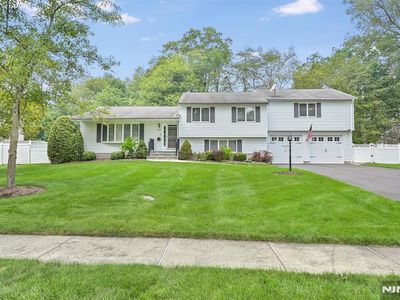 43 Sycamore Dr, Waldwick, NJ, 07463