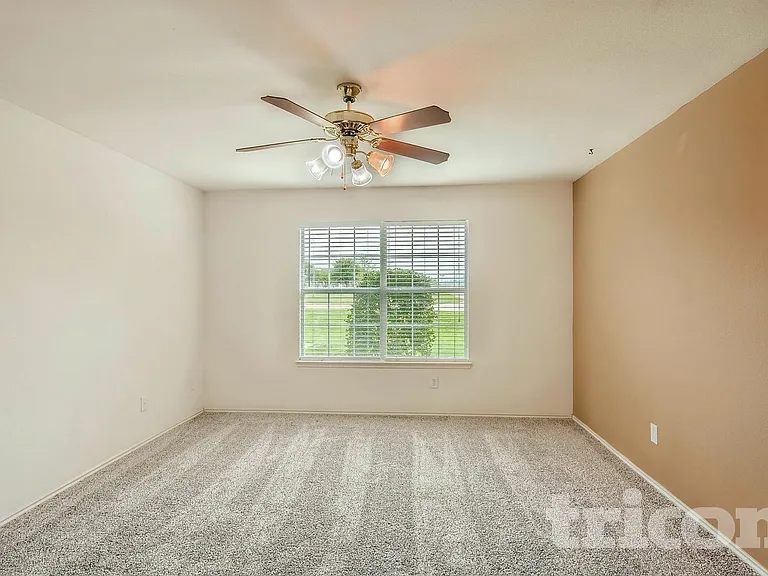 3911 Alpha Way — Photo 7