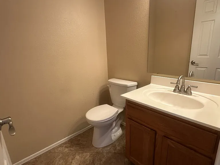 8927 E Crescent Ave — Photo 20