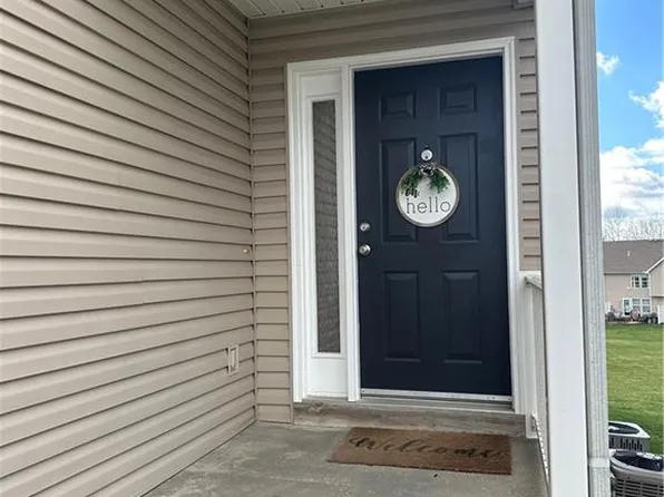 2140 SW Gooseberry Ln, Lees Summit, MO 64082