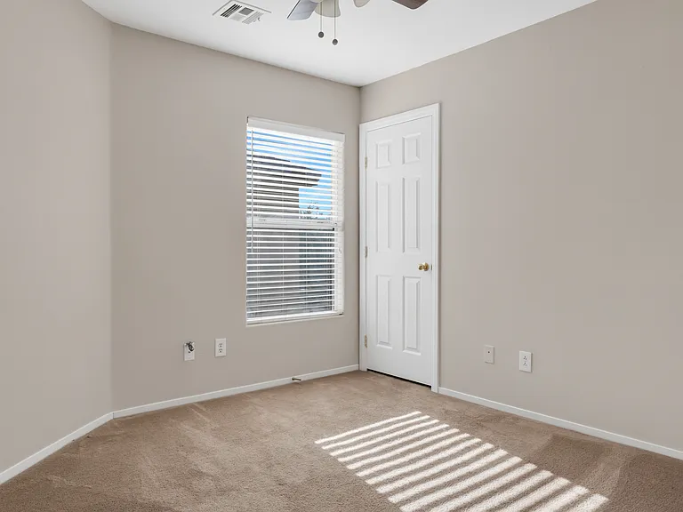 6423 Alderlyn Ave — Photo 16