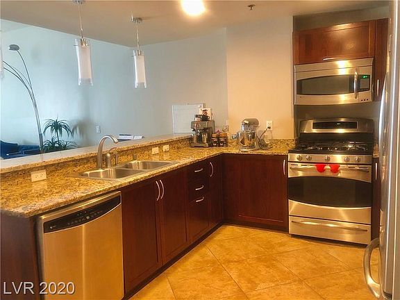 2nd image of 150 N Las Vegas Blvd #1014