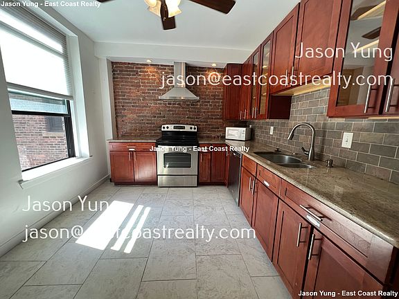 2nd image of 1404 Commonwealth Ave #14