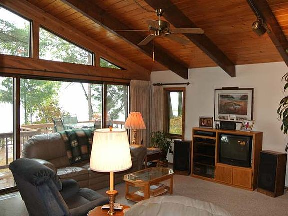 2nd image of 8222 S Bo Di Lac Dr