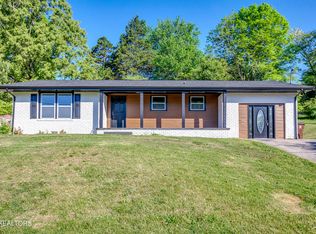 114 W Maiden Ln, Oak Ridge, TN 37830