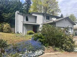811 141st Pl SE, Bellevue, WA 98007