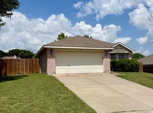 221 Lancelot Dr, Weatherford, TX 76086