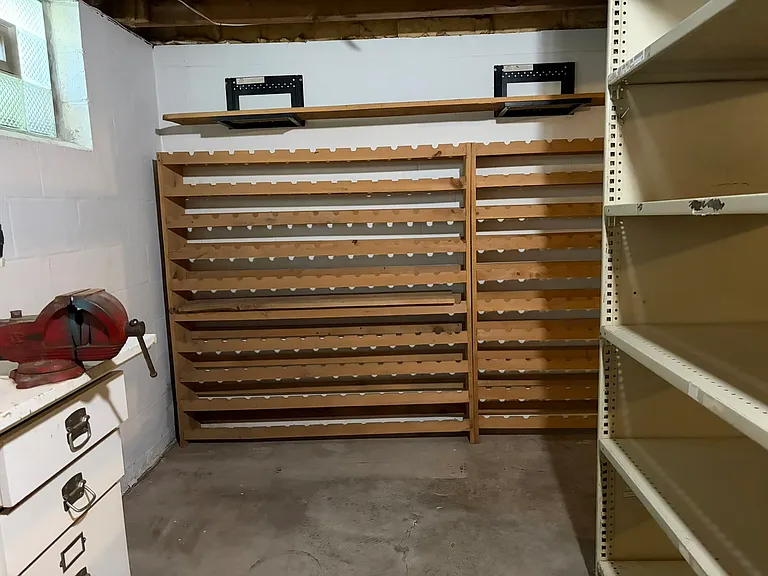 173 Connie Dr — Photo 22