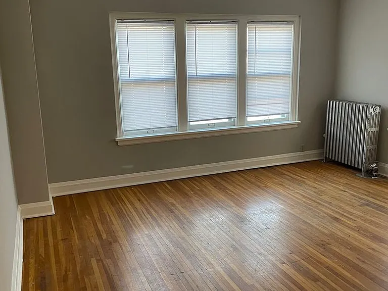 Taylor Apartments — Photo 37