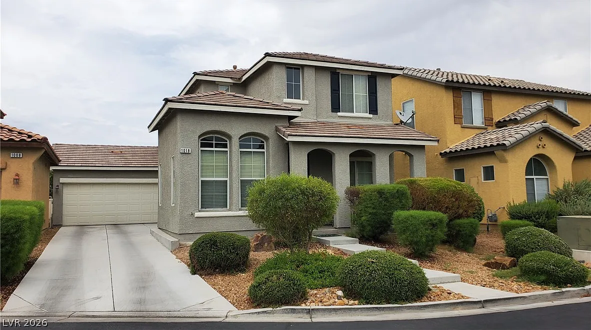 3 bed, 2.5 bath, 1799 sqft, $2,150 — Photo 1