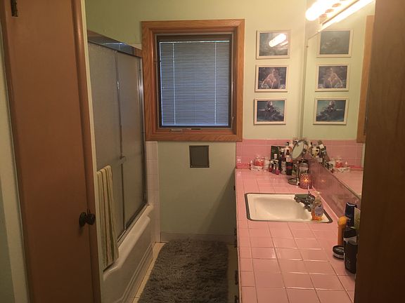 5th image of 2625 S 39th St