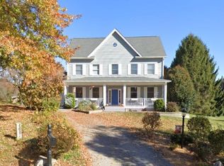 211 Talheim Cir, Blacksburg, VA 24060