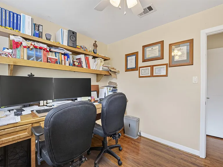 11230 Huggins Dr — Photo 34