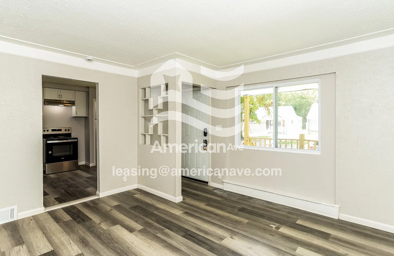 3 bed, 1.0 bath, 882 sqft, $1,250 — Photo 3
