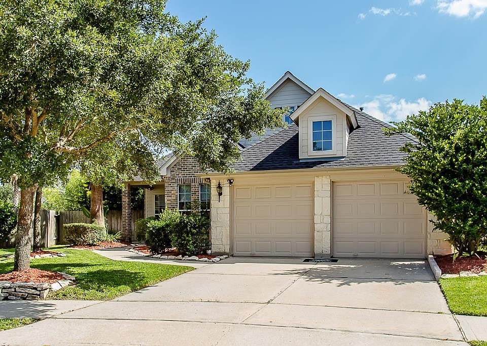 1st image of 6015 Lakebluff Ct