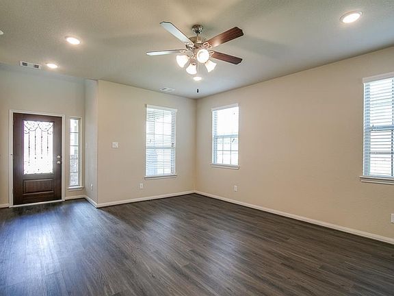 5th image of 430 Terra Vista Cir