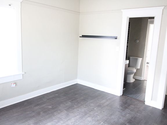 3rd image of 555 N Virgil Ave #1