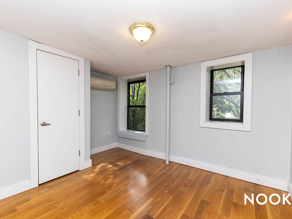 1st image of 298 Gates Ave #3A