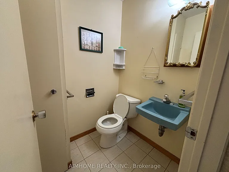 29 Snowshoe Cres — Photo 15