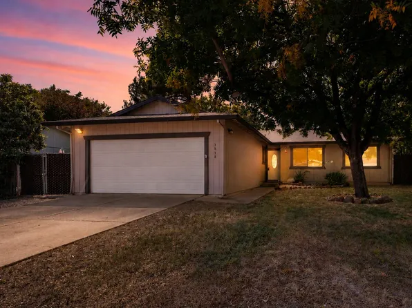 3838 Pegasus St, Redding, CA 96002