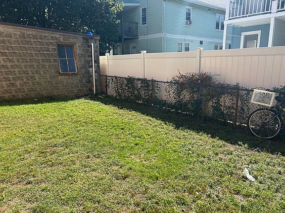 5th image of 48 Upland Rd #1
