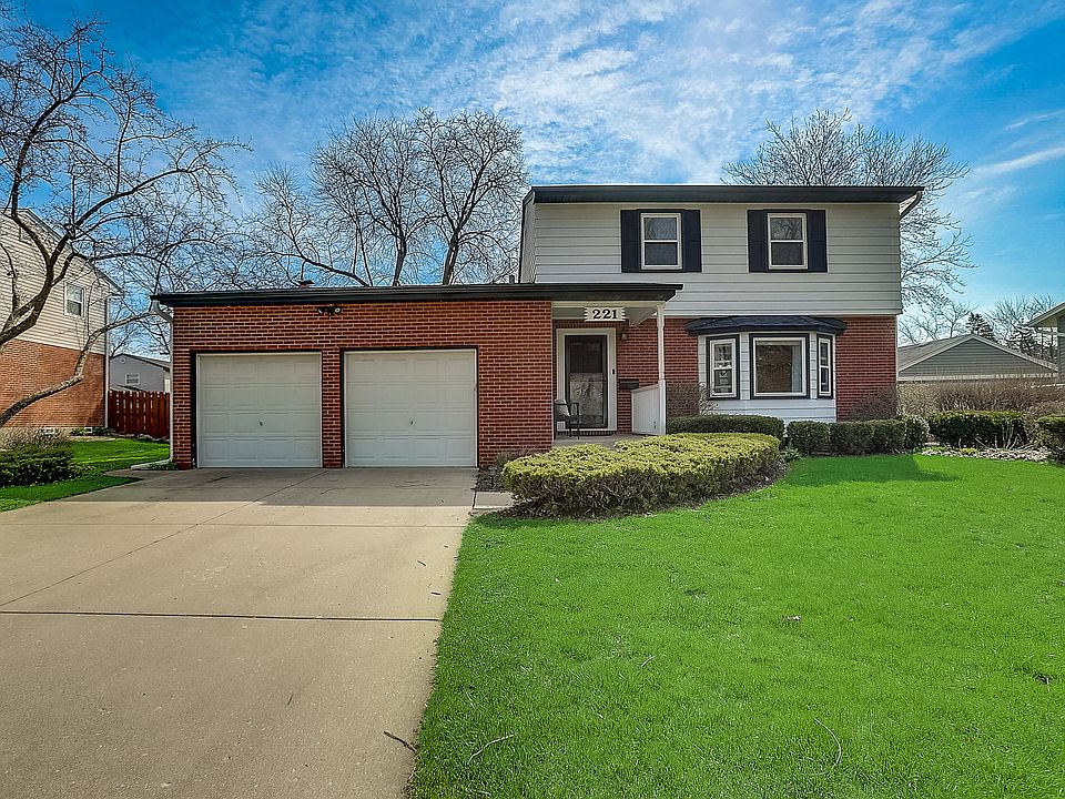 1st image of 221 N Bissell Dr