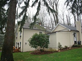 136 Icedale Rd, Honey Brook, PA 19344