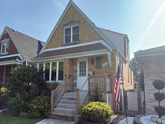 2nd image of 5653 S Melvina Ave
