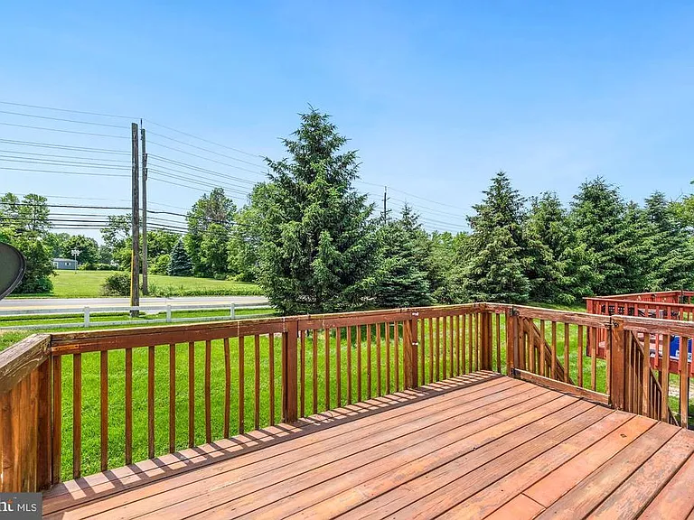 345 Huntington Dr — Photo 29