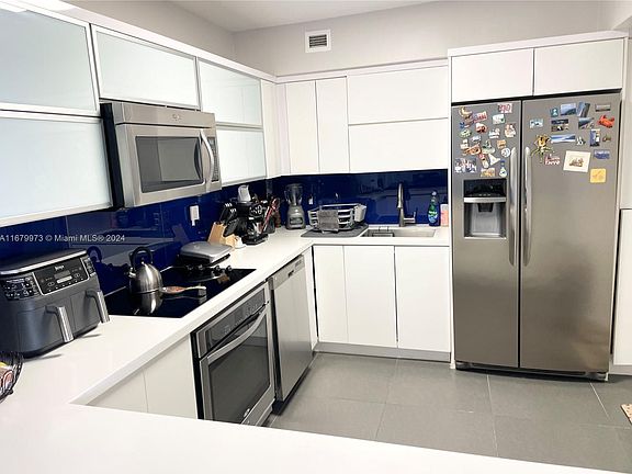 5th image of 5600 Collins Ave APT 16P
