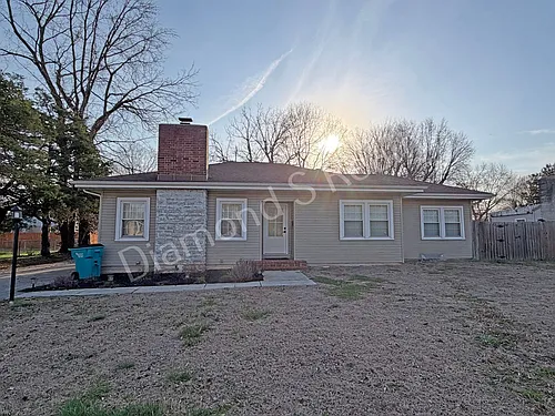 1918 S Kings Ave Photo 1