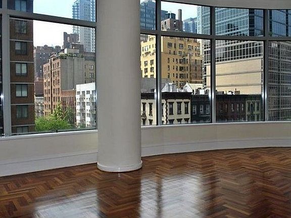 5th image of 250 E 54th St APT 14C