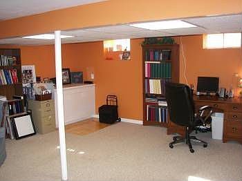 5th image of 453 Thrushwood Ln