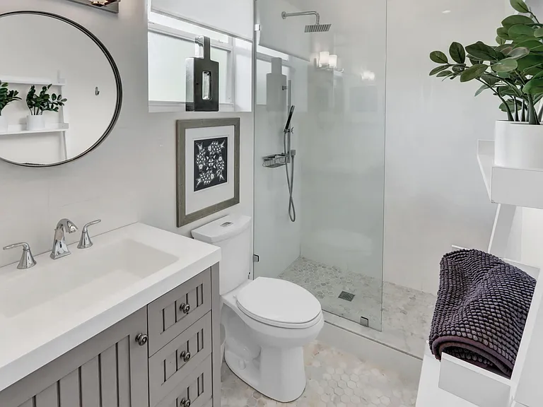 5866 Saint Annes Way — Photo 17