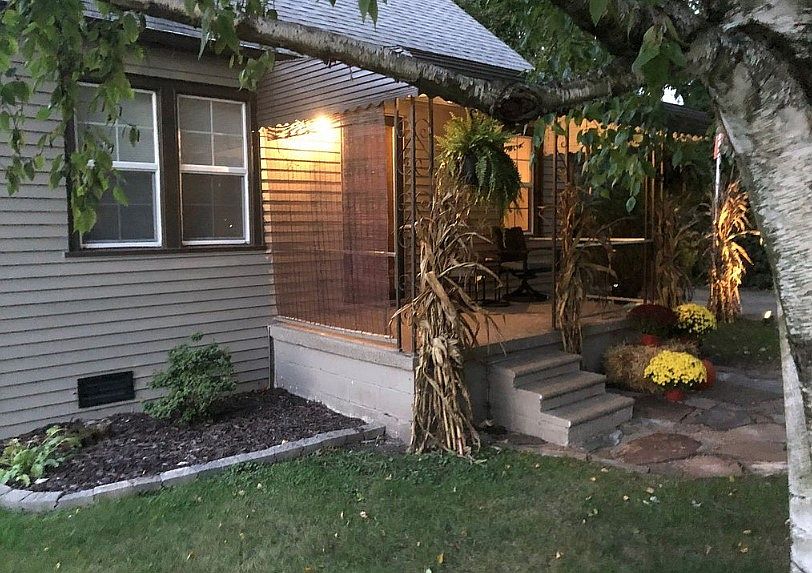2nd image of 16025 Martin Rd