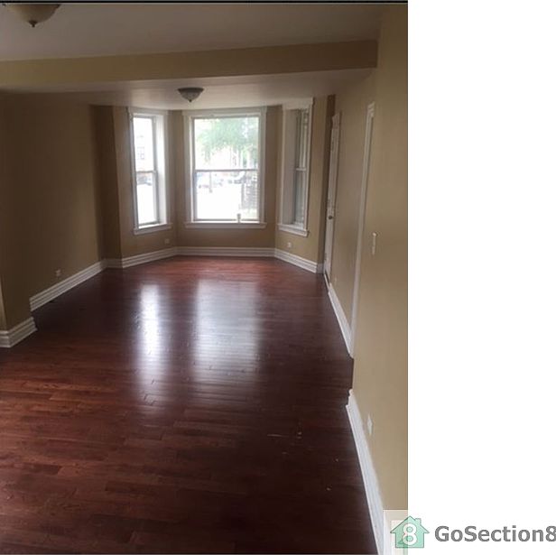 1st image of 3818 W Van Buren St APT 2