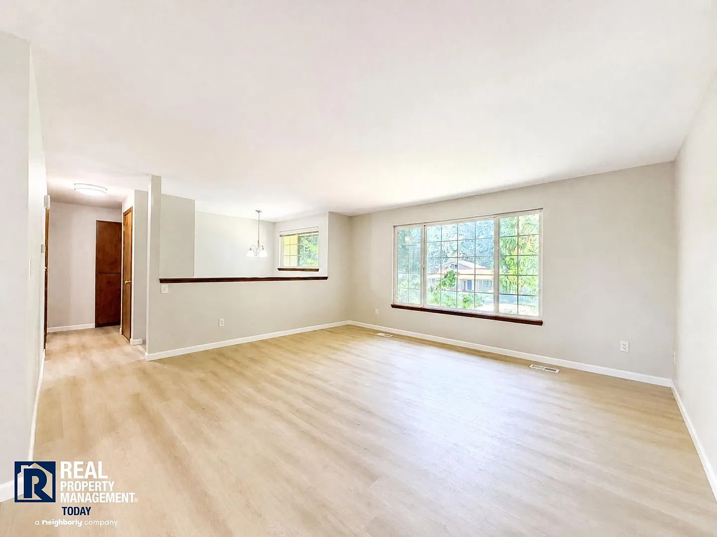 Updated 4-Bedroom, 2-Bath Home in Debra Jane Lake Estates! — Photo 3