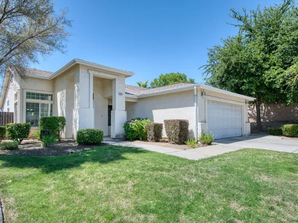 2602 Santa Ana Ave, Clovis, CA 93611