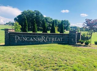2088 Duncans Retreat Dr, Johnson City, TN 37601