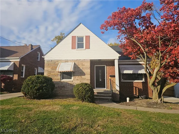 11923 Granger Rd, Garfield Heights, OH 44125