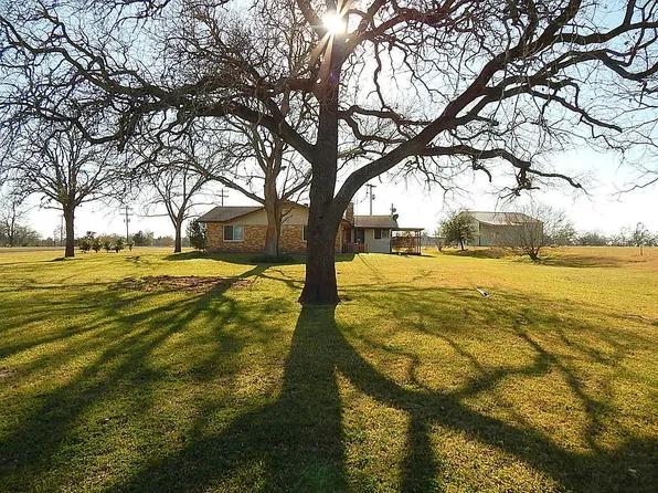 4508 Fm 389, Brenham, TX 77833