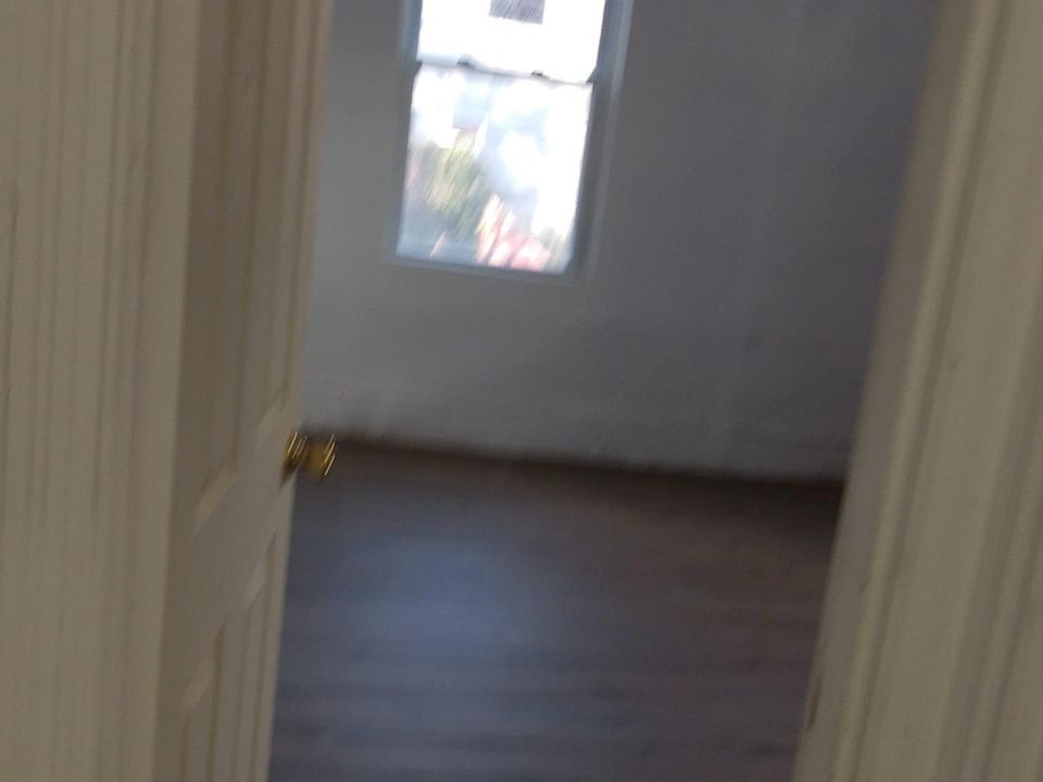 1st image of 1805 W 2nd St