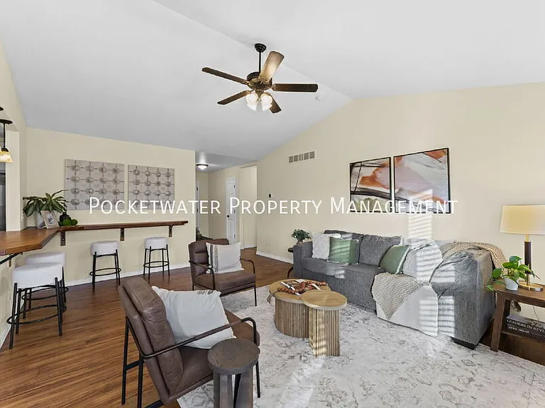 628 Sumac St — Photo 5