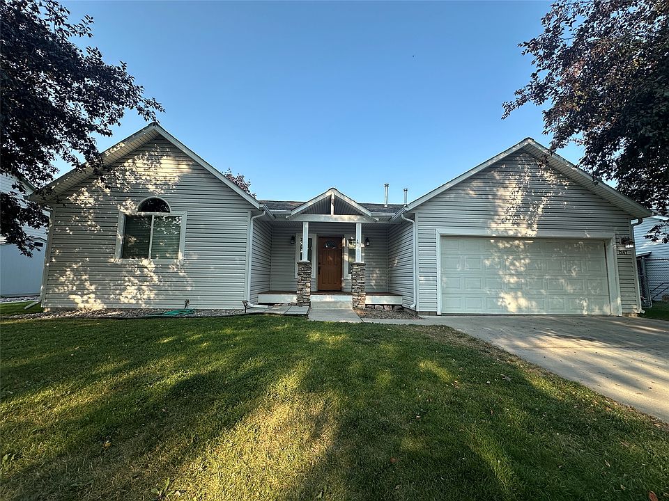 1st image of 2867 Sheffield Dr