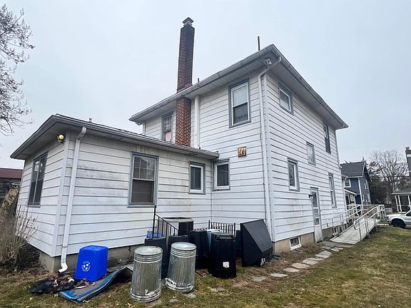 3rd image of 2 9th St