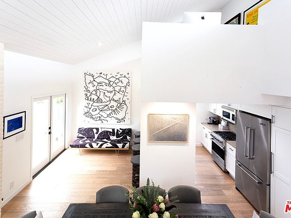 3rd image of 132 Vista Pl