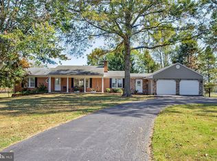 16962 Hamilton Station Rd, Hamilton, VA 20158